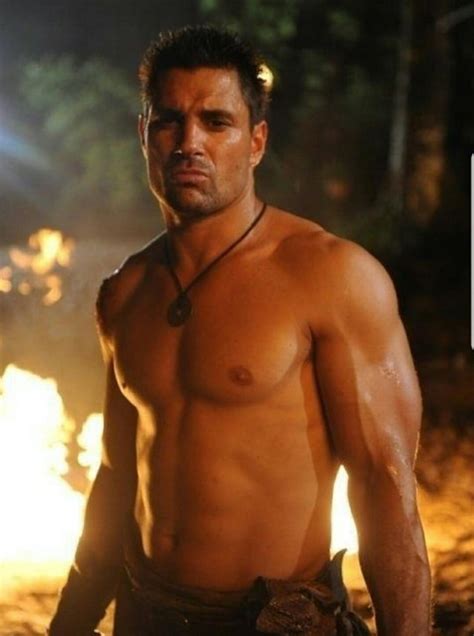 MANU BENNETT Nude .